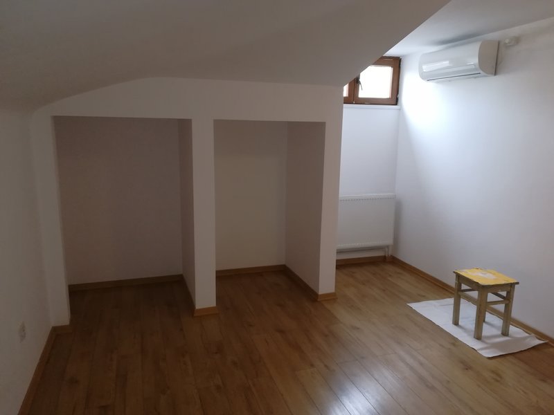 Armeneasca biserica, 4 camere, 1/1, semidec